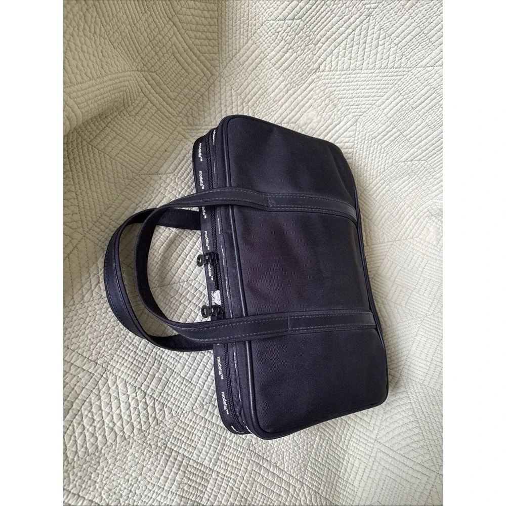 Modella Black CosmeticMakeup Train Case Travel Organizer DoubleZip Handles 11.5